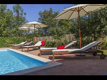 Vila Villa With Pool